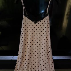 Nightgown 