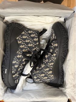 Dior B28