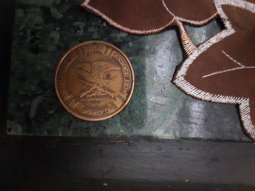 Bronze  National Riffle Association NRA Deer Eagle Medallion Coin