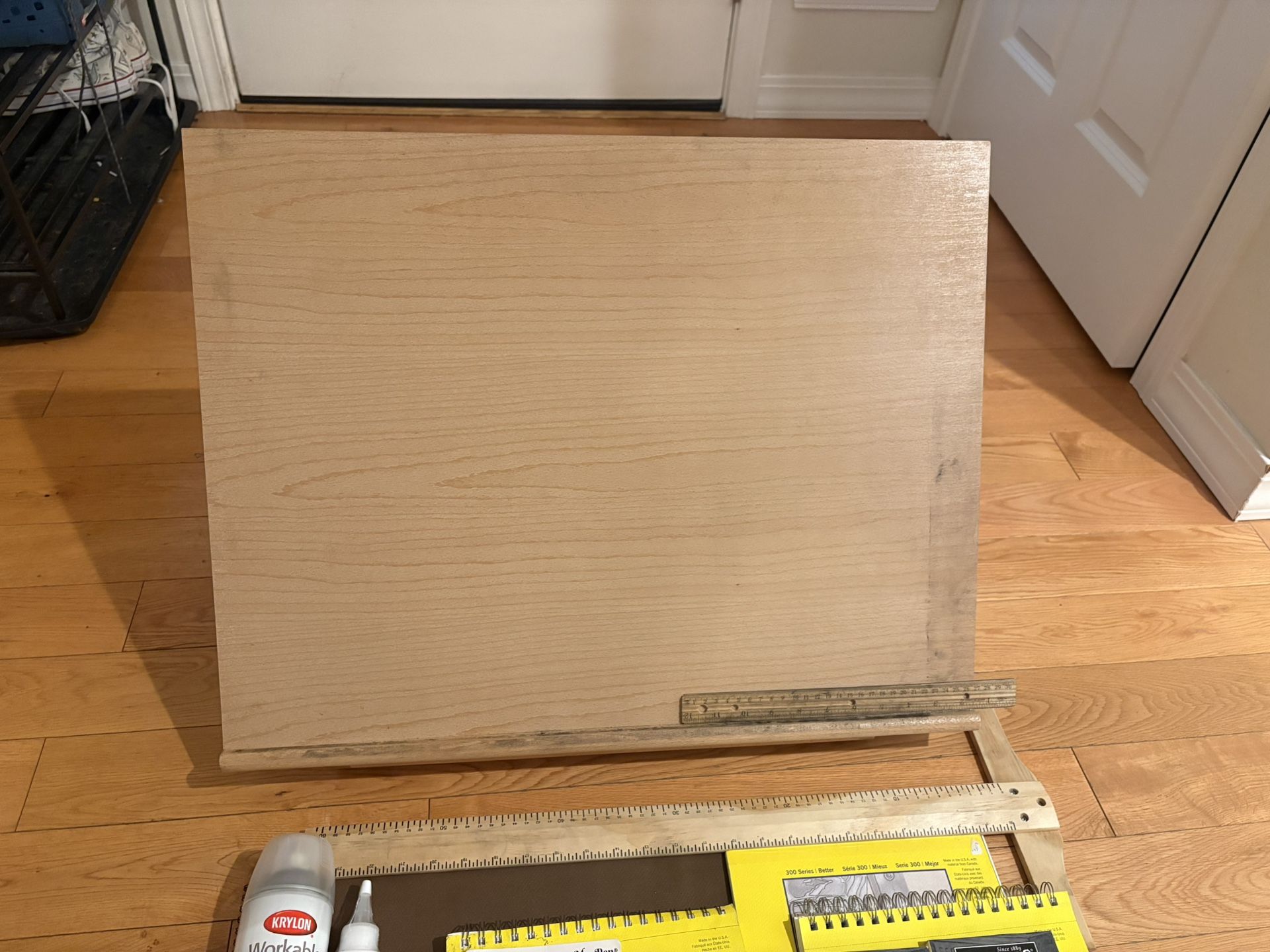Art Supplies And Stand