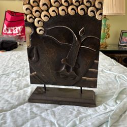 Beautiful Piece That Goes With Every Decoration 