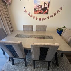 Elegant Dining Room Table 