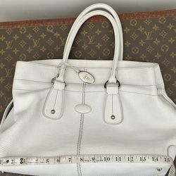 Tod’s White Pebble Dash Leather Bag With Silver Hardware