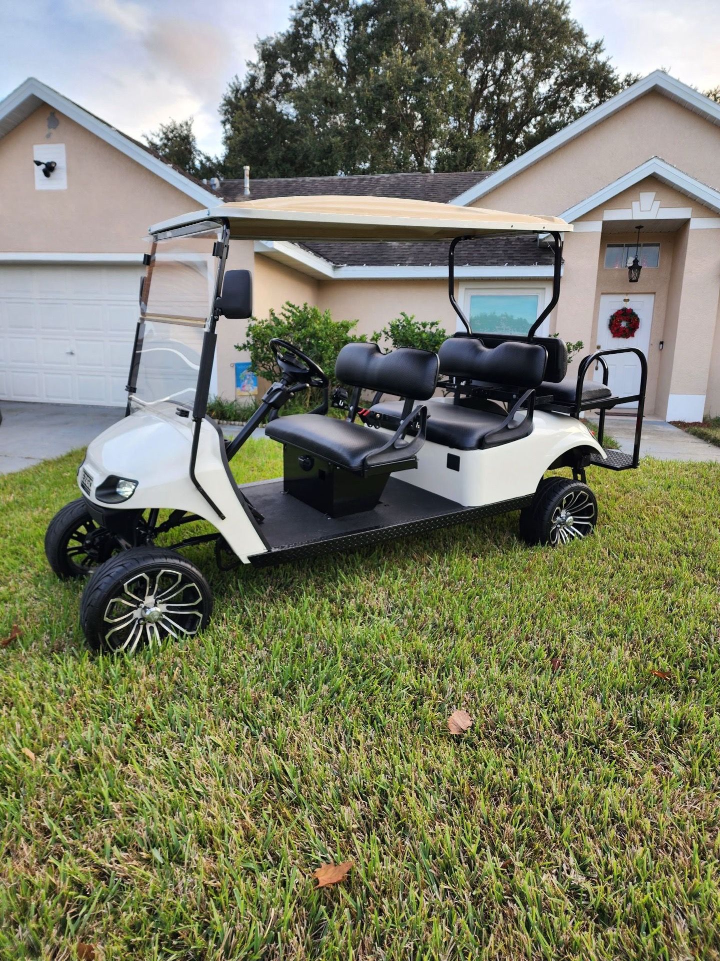 2014 EZ GO Txt Limo