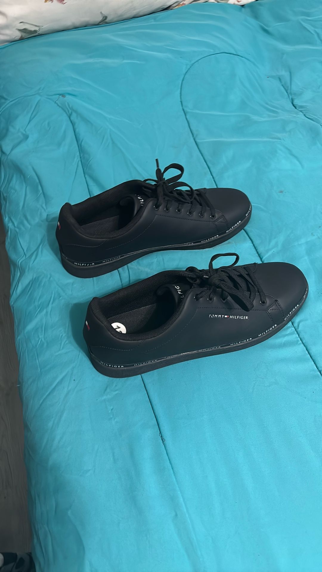 Good Condition Tommy Hilfiger