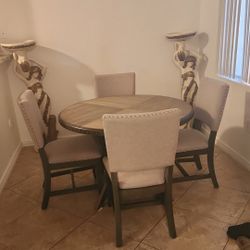 Dining Room Table 