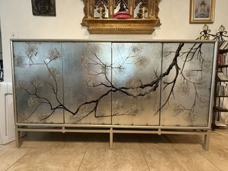 Server / Wine Cabinet 