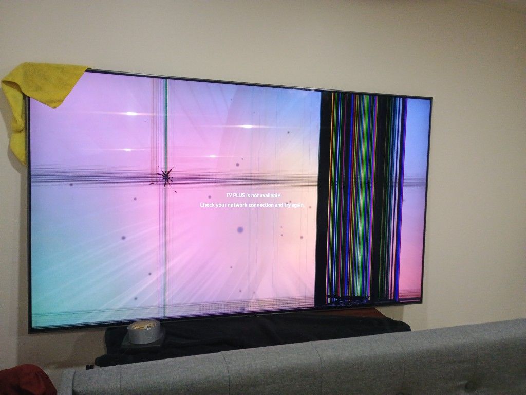 Samsung 70inch TV Has Lines As You Can See