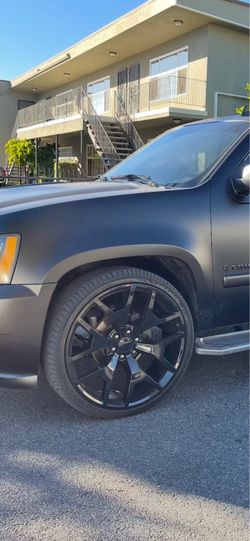 26” RIMS w/ Lexani Tires set of 4