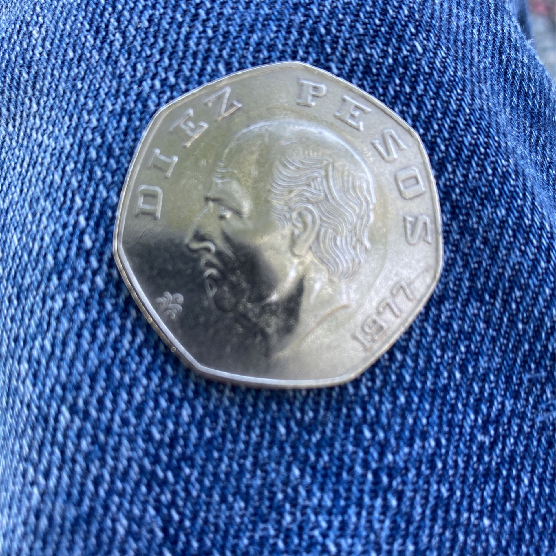 Does Pesos Mexican Coin