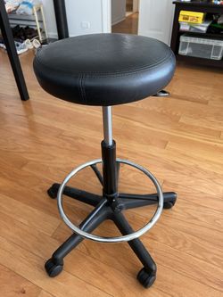 Black Leather Adjustable Bar Chair