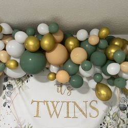 Free Balloon Garland 