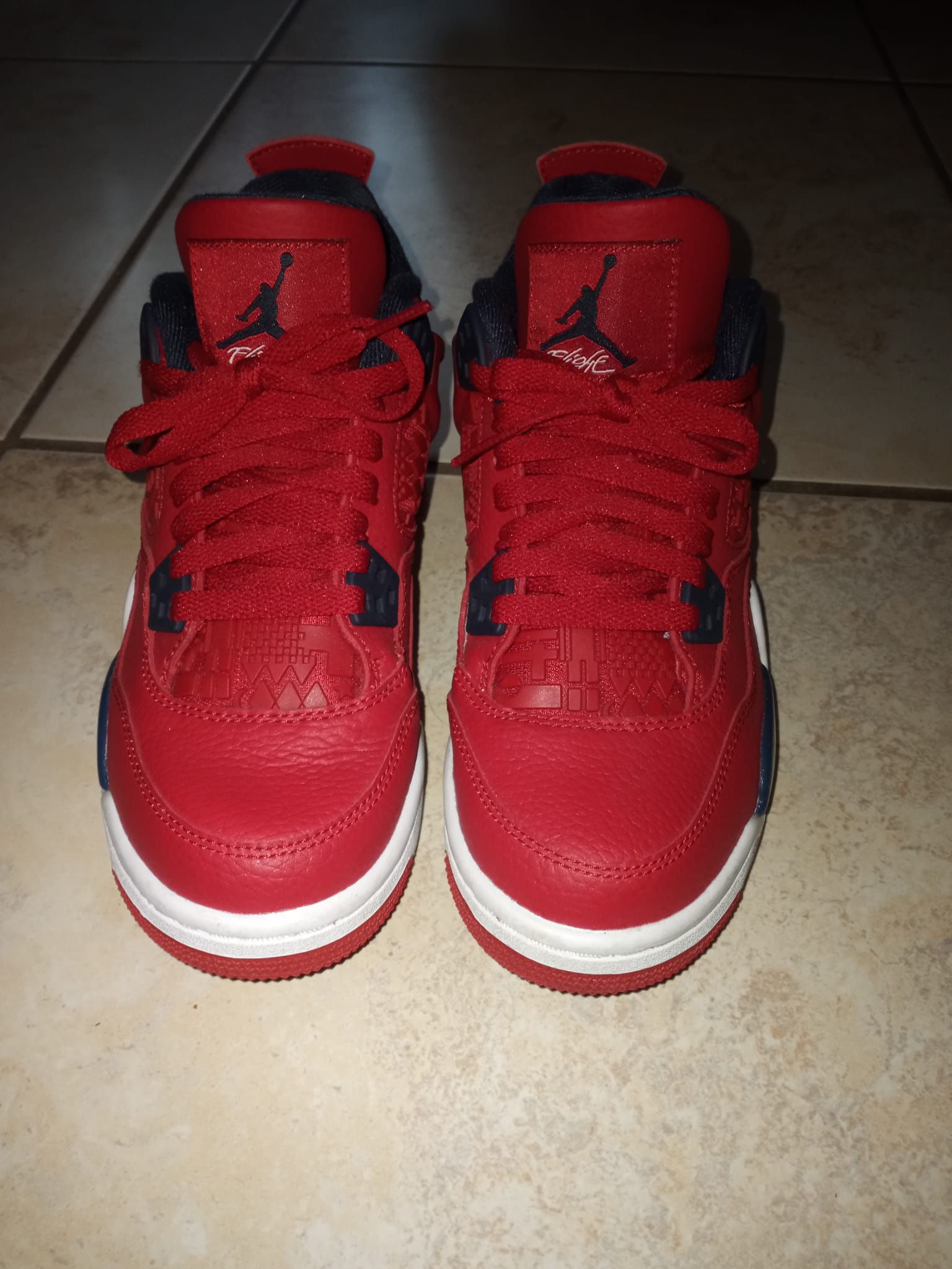Jordans 4 Retro/ Size 5.5