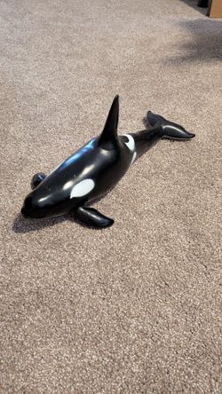 17" SeaWorld Shamu Toy (Vintage)