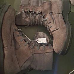 Army Boots Size 9 