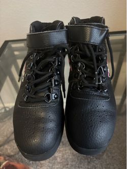 FILA Kids Mid-Top Sneakers Size 4 Black/Red Athletic Shoes