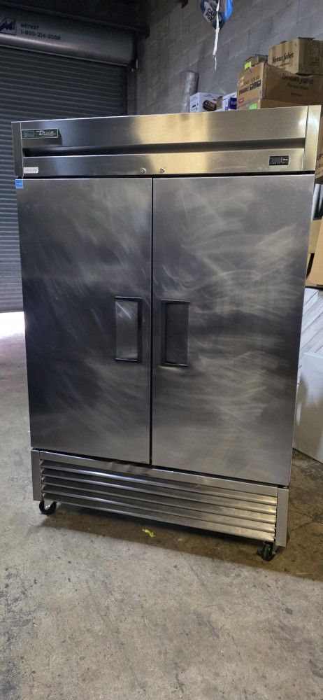 TRUE STAINLESS STEEL 2 DOOR COOLER
