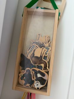 Wooden Animal Puzzle Pieces Set with Storage Case