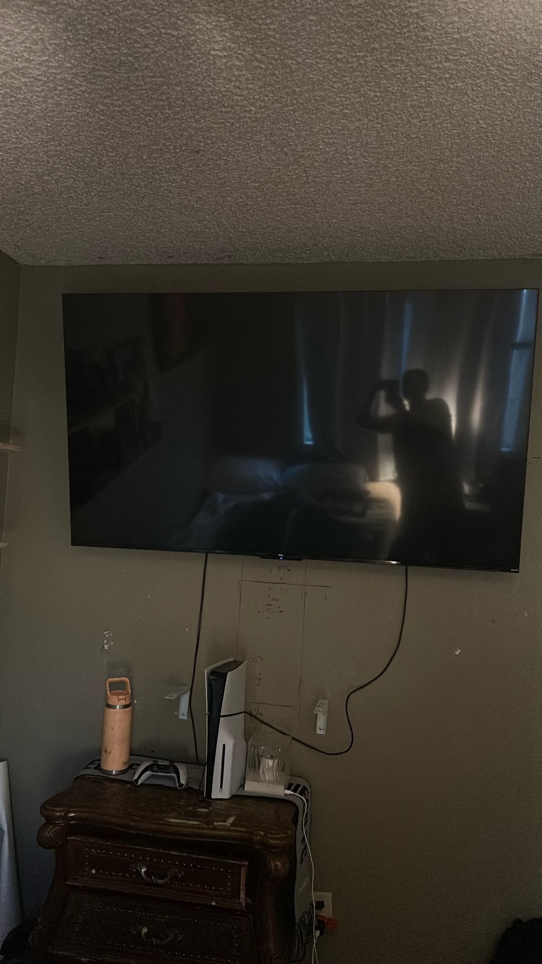 65 Inch Smart Tv Plasma TCL Comes With Wall Mount