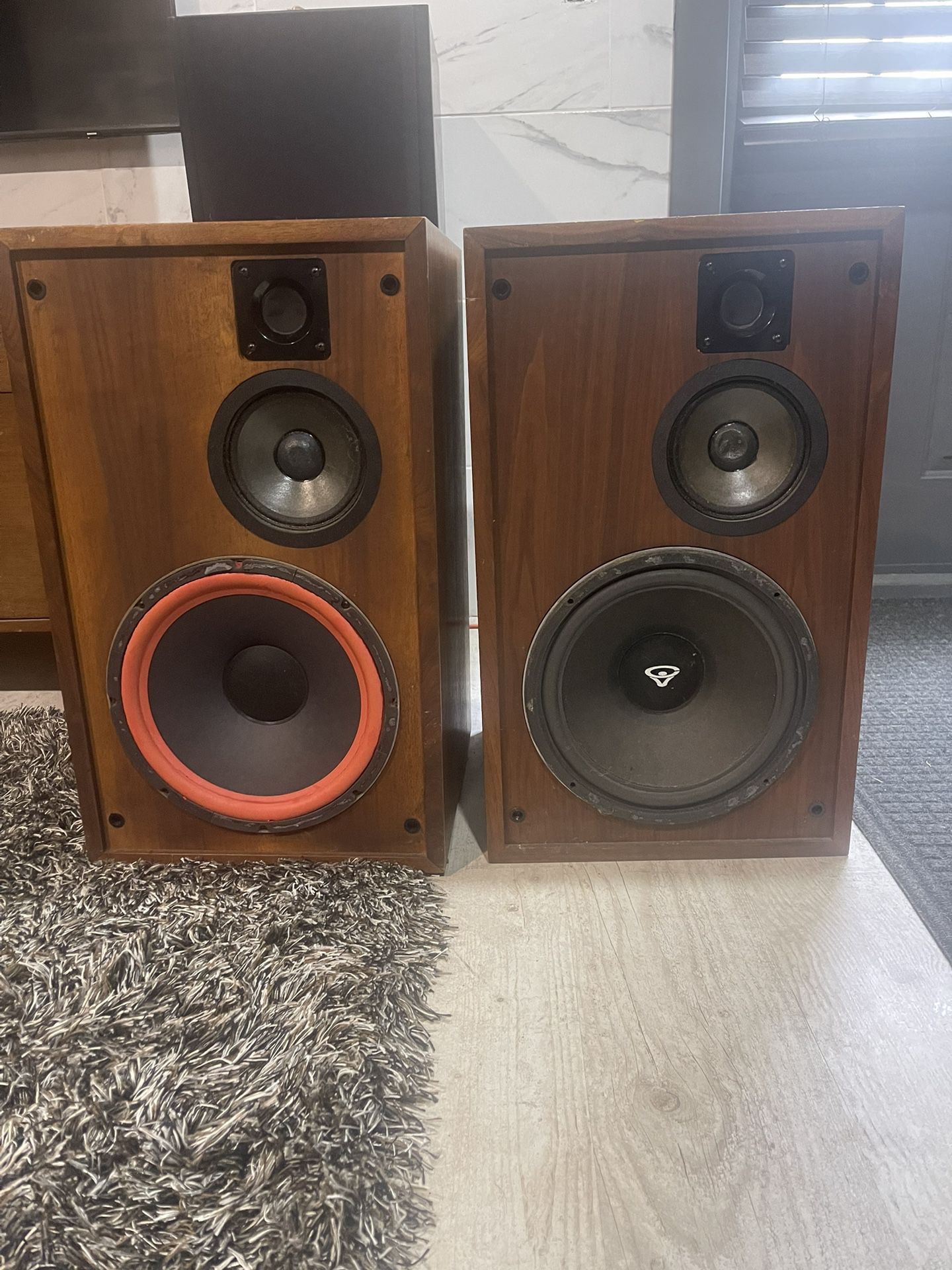 Cerwin Vega 312 Speakers 