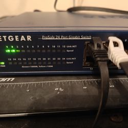 Netgear Pro safe 24 Port Gigabit Switch 