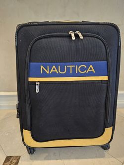 NAUTICA MEDIUM LUGGAGE 24" X 16" 4 Wheels