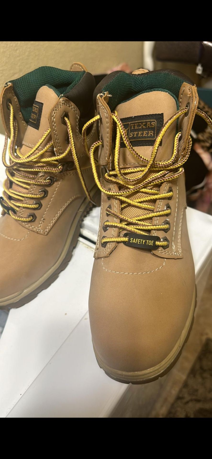 Like New TEXAS STEER Steel Toe Boots