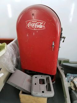 Vintage Coca Cola Pop machine Jacobs 26