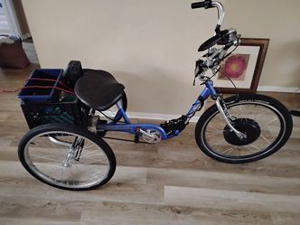 Vintage DeSoto classic e trike