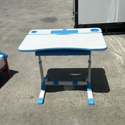 Kids Adjustable Table 