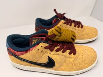 New Nike SB Dunk Low "City of Cinema" - Mens Size 8.5 (No Box)