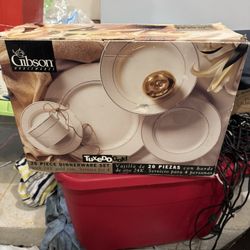 Gibson 20 Piece Tableware Set