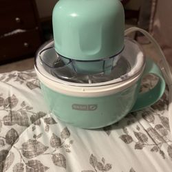 Dash My Mug Ice Cream Maker - Makes Single Serving of Gelato, Frozen Yogurt, Sorbet & More - Easy to Clean & Use - Aqua, 1 Bowl New No Box