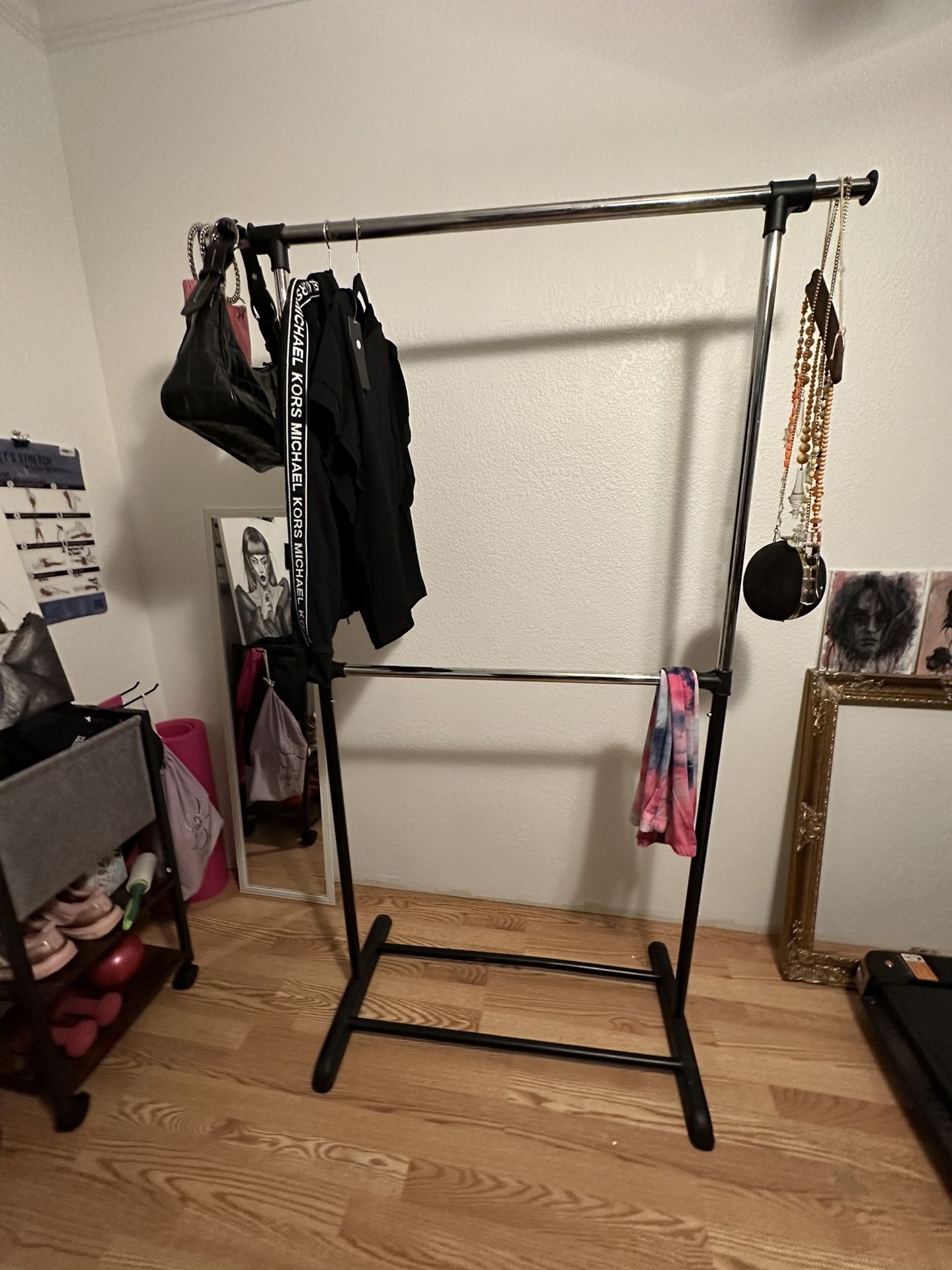 Used Dress Rack Clothing rack for Sale in Fairfield, CA - OfferUp