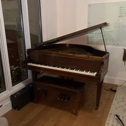 Baby Grand Piano Hamilton Built By Baldwin