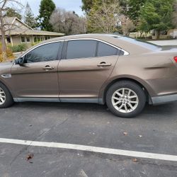 2015 Ford Taurus