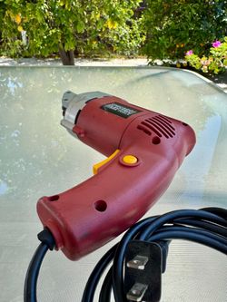 CHICAGO ELECTRIC Power Tools Swivel Head Shear