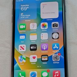 NICE APPLE iPhone 8 PLUS AT&T CRICKET CELL PHONE 