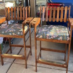 2 Billiard Spectator Chairs 