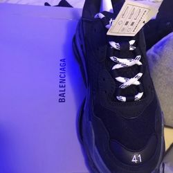 balenciagas 