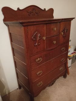 Chest of drawers
