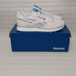 Reebok sneakers. Size 8.5 women's shoes. White. Brand new in box 