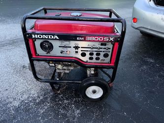 SALE!! > HONDA EM3800SX 3800W GENERATOR • 120/240V • ELECTRIC START • 30A / 20A • $650 OBO