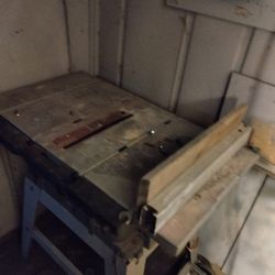 TABLE SAW 80$ OBO