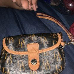 Dooney&bourke 