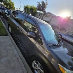 2011 Toyota Sienna