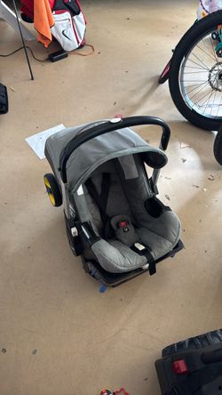 Doona Car Seat with Base