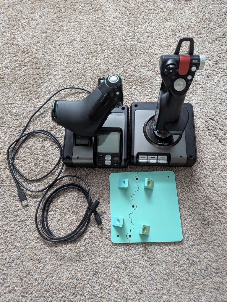 Logitech X52 Pro HOTAS