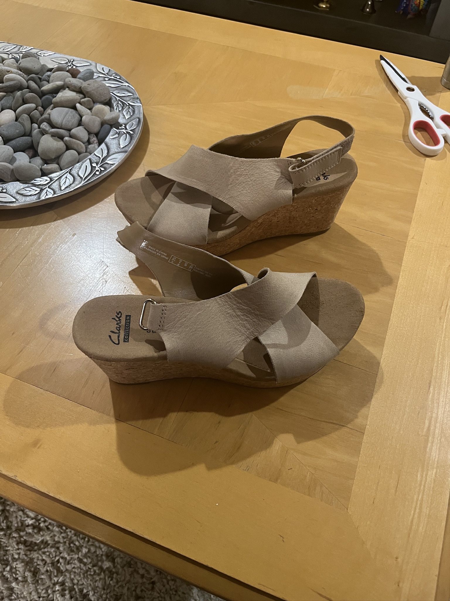 Clark’s Wedge Shoes Beige Size 6