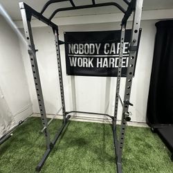 Pro Gear Squat Rack With Accessories 
